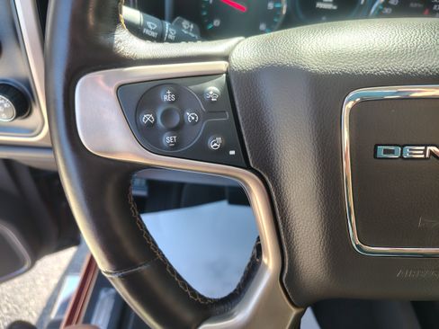 Used 2018 GMC Sierra 1500 Denali AWD/4WD image 30