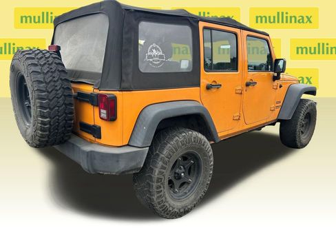 Used 2012 Jeep Wrangler Unlimited Sport AWD/4WD image 3