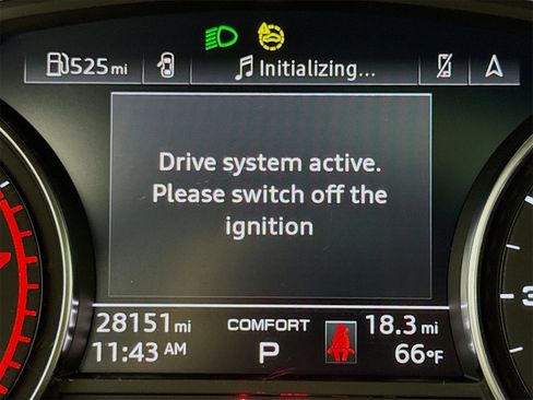 Used 2024 Audi A4 2.0T Premium w/ Convenience Package image 12