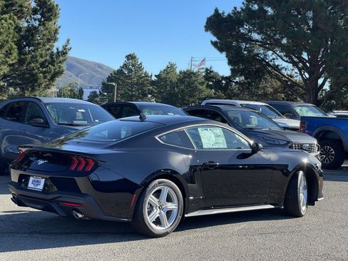 New 2026 Ford Mustang image 5