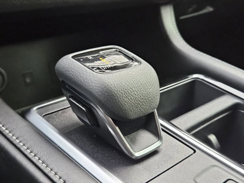 Used 2023 Nissan Pathfinder SL FWD image 14