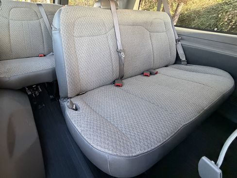 Used 2024 Chevrolet Express 3500 LS image 18