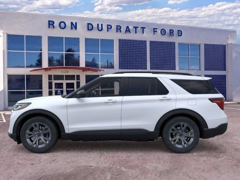 New 2026 Ford Explorer Active w/ Active Comfort Package AWD/4WD image 4