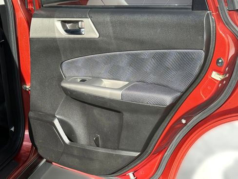 Used 2010 Subaru Forester 2.5X Premium image 31