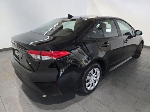 Used 2025 Toyota Corolla LE image 5