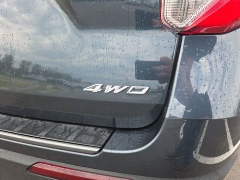 Certified 2022 Ford Explorer XLT w/ Equipment Group 202A image 10