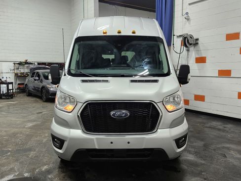 Used 2022 Ford Transit 350 XLT image 11