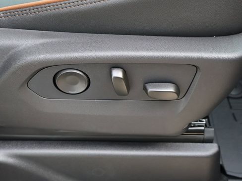 New 2026 GMC Yukon XL AT4 w/ AT4 Premium Package image 45