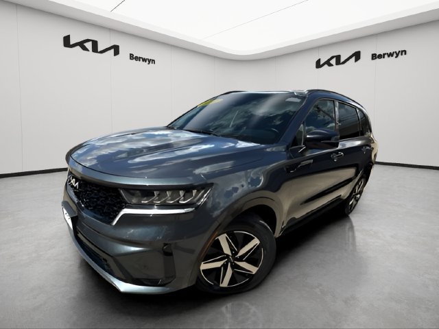 Certified 2022 Kia Sorento S w/ Panoramic Sunroof Package FWD image 1