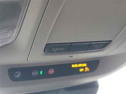 Used 2023 Buick Envision Preferred w/ Sport Touring Package image 31