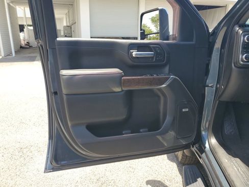 Used 2020 GMC Sierra 3500 Denali w/ Denali Ultimate Package AWD/4WD image 21