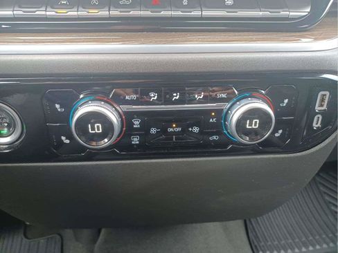 Used 2024 GMC Sierra 1500 4x4 Crew Cab Elevation image 22