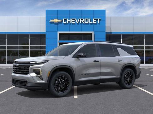 New 2026 Chevrolet Traverse LT w/ Midnight/Sport Edition AWD/4WD image 3