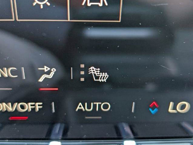 New 2026 GMC Terrain AT4 w/ LPO, Black Badging Package AWD/4WD image 24