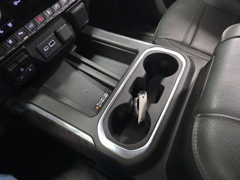 Used 2022 GMC Sierra 3500 Denali w/ Denali Ultimate Package image 20