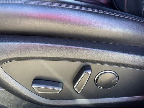 Used 2020 Lincoln Nautilus Reserve w/ Equipment Group 201A image 25