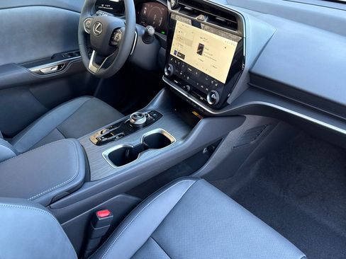 New 2026 Lexus RZ 350e image 18