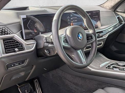 Used 2026 BMW X7 xDrive40i w/ M Sport Package AWD/4WD image 10