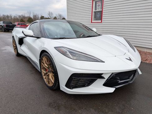 Used 2023 Chevrolet Corvette Stingray 2dr Coupe w/2LT image 1