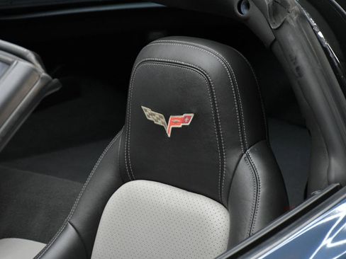 Used 2011 Chevrolet Corvette Grand Sport w/ Preferred Equipment Group RWD image 4
