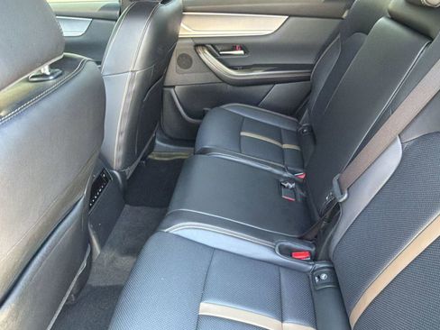 Used 2025 MAZDA CX-70 3.3 Turbo w/ Premium Plus Pkg AWD/4WD image 27