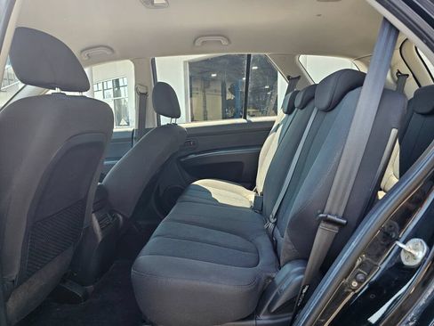 Used 2009 Kia Rondo LX FWD image 16
