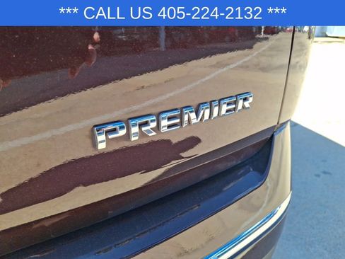 Used 2023 Chevrolet Traverse Premier AWD/4WD image 19