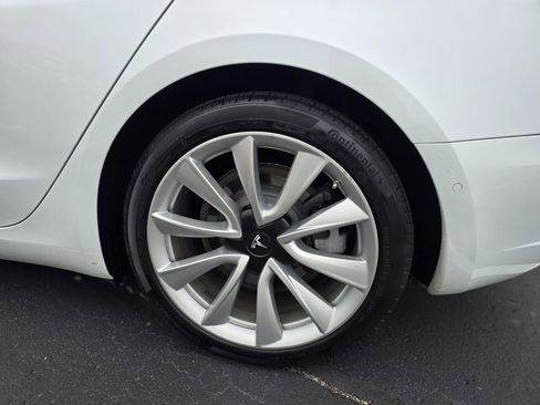 Used 2020 Tesla Model 3 Standard Range Plus image 10