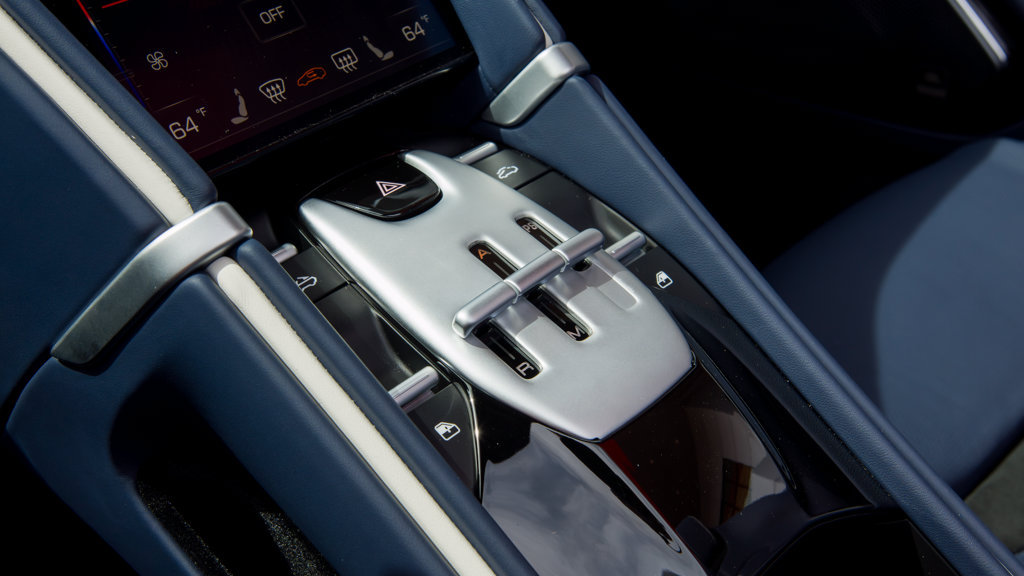 Certified 2026 Ferrari Roma Spider RWD image 22