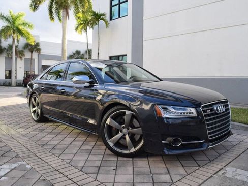 Used 2015 Audi S8 image 1