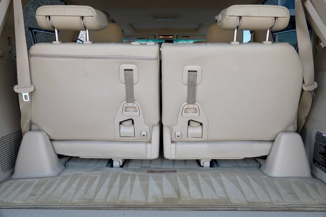 Used 2013 Lexus LX 570 4WD w/ Luxury Pkg w/Pre-crash image 48