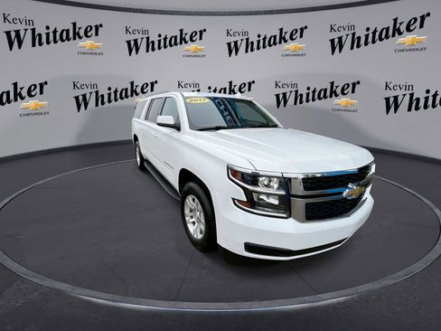 Certified 2017 Chevrolet Suburban LT w/ Max Trailering Package image 2