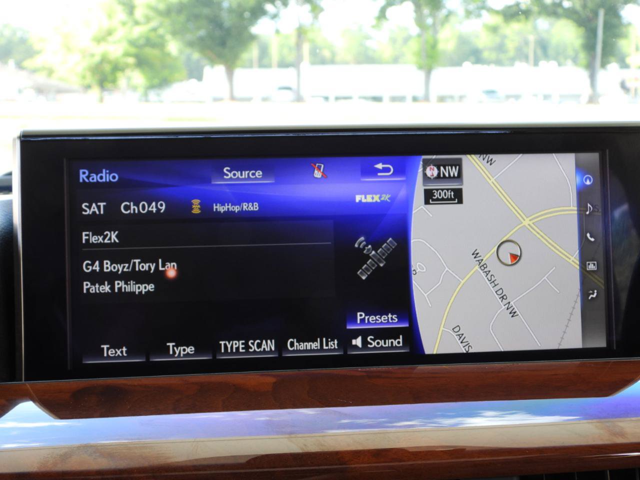 Used 2016 Lexus LX 570 4WD image 90