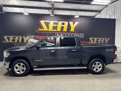 Used 2020 RAM 1500 Big Horn AWD/4WD image 2