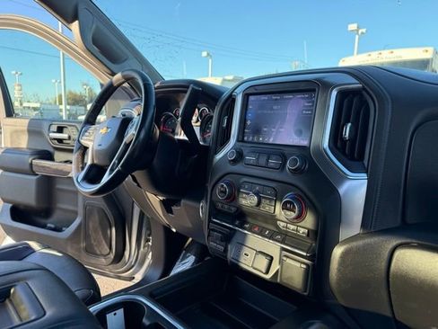 Used 2022 Chevrolet Silverado 3500 LTZ w/ LTZ Convenience Package image 26