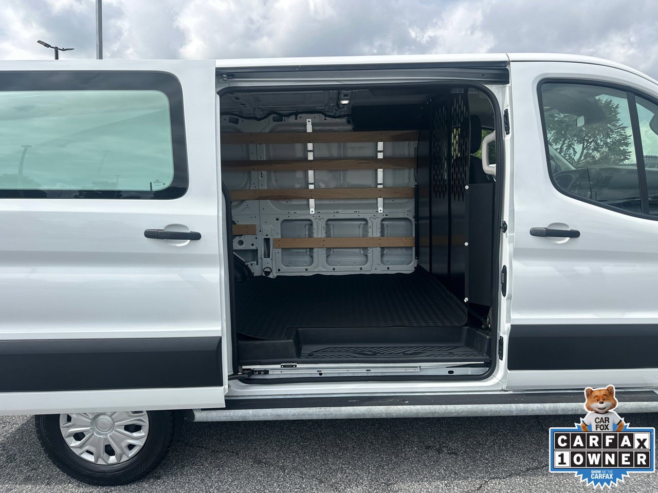 Used 2025 Ford Transit 250 Low Roof w/ Exterior Upgrade Package RWD image 15