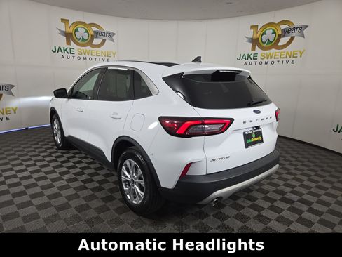 Used 2023 Ford Escape Active w/ Tech Pack #2 FWD image 6