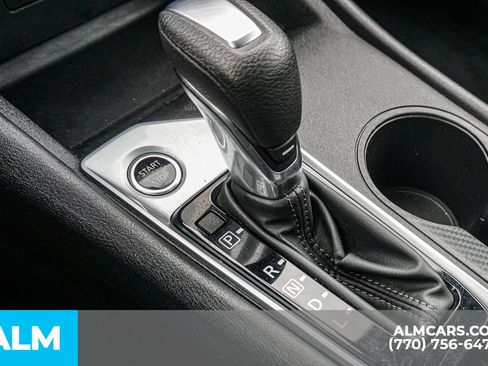 Used 2025 Nissan Altima 2.5 SV FWD image 45