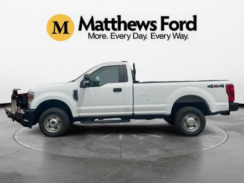 Used 2022 Ford F250 XL w/ Power Equipment Group AWD/4WD image 2