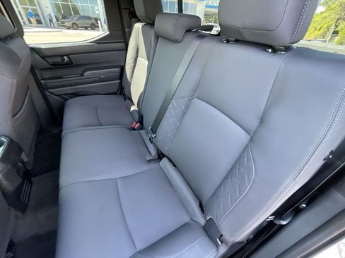 Used 2025 Toyota Tacoma SR5 w/ SR5 Upgrade Package AWD/4WD image 15