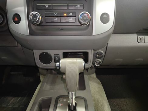 Used 2017 Nissan Frontier SV image 22