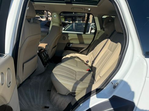 Used 2016 Land Rover Range Rover HSE AWD/4WD image 9