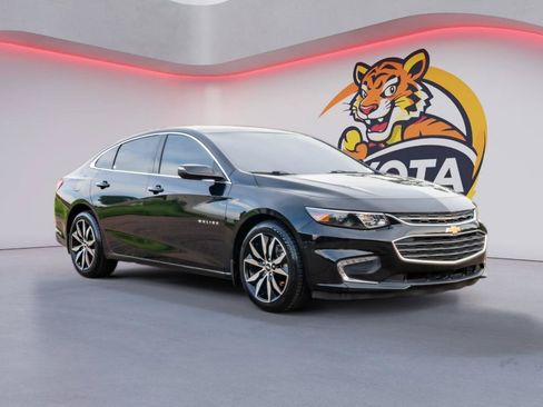 Used 2018 Chevrolet Malibu LT FWD image 3