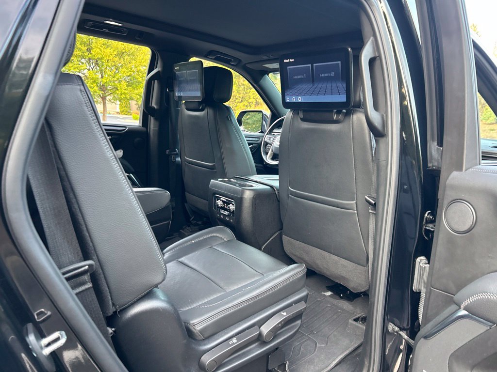Used 2023 GMC Yukon Denali w/ Advanced Technology Package AWD/4WD image 55