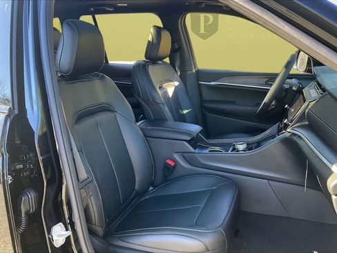 New 2026 Jeep Grand Cherokee Limited w/ Limited Altitude Package RWD image 24