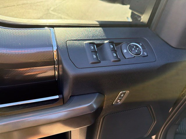 Used 2016 Ford F150 XLT w/ Equipment Group 302A Luxury AWD/4WD image 9