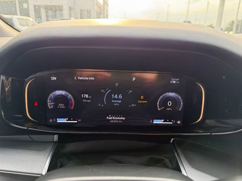 Used 2023 Jeep Wagoneer Series II image 15