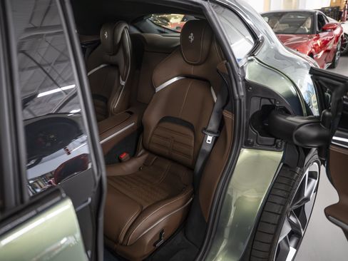 Used 2026 Ferrari Purosangue AWD/4WD image 29