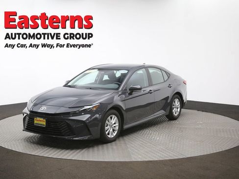 Used 2025 Toyota Camry LE FWD image 54