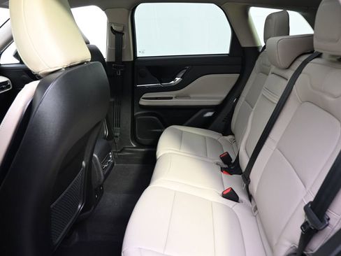 New 2026 Lincoln Corsair Premiere AWD/4WD image 21